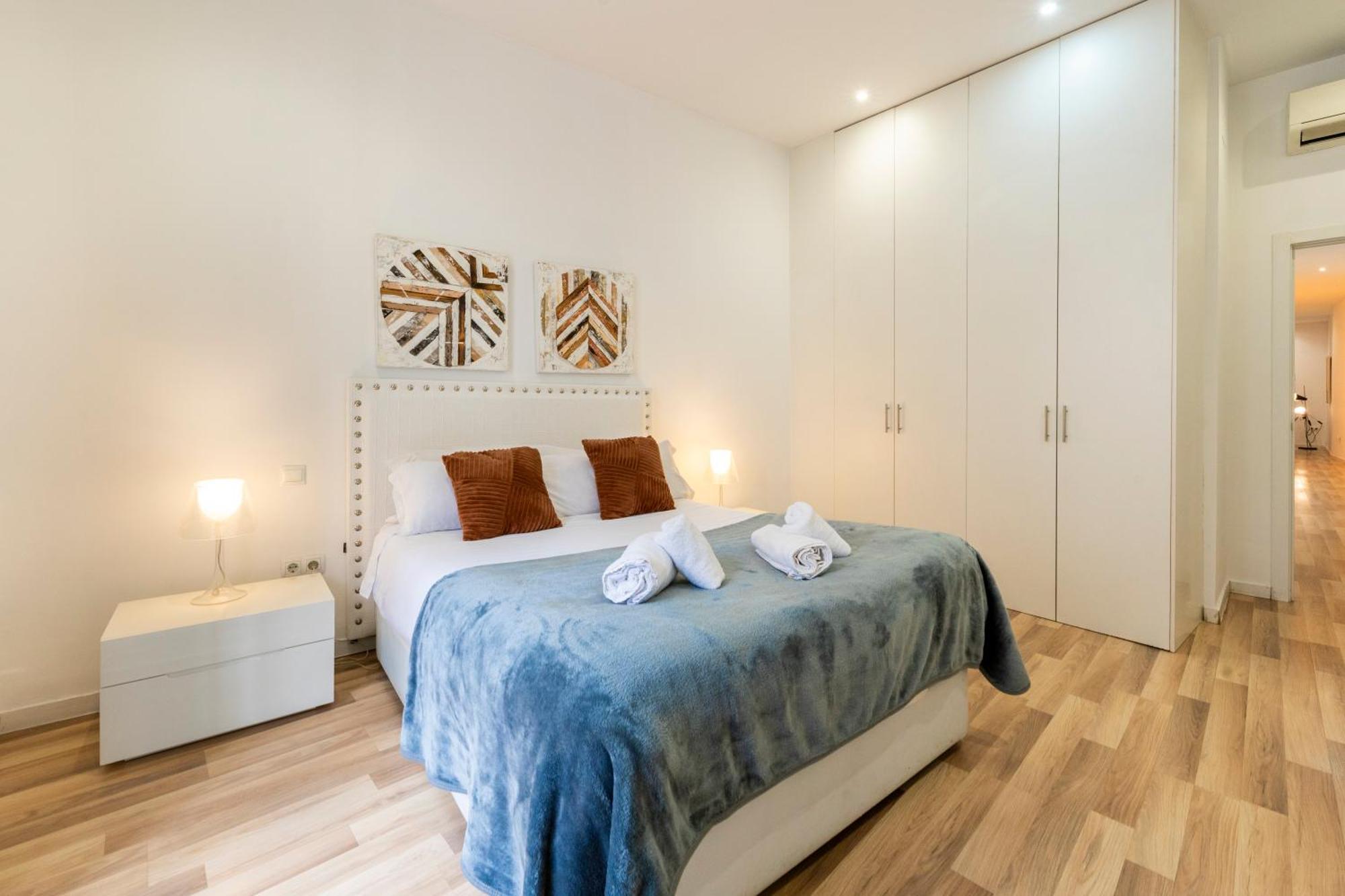 For You Rentals New Design Apartment Temporal Puerta Del Sol Pre10A マドリード エクステリア 写真
