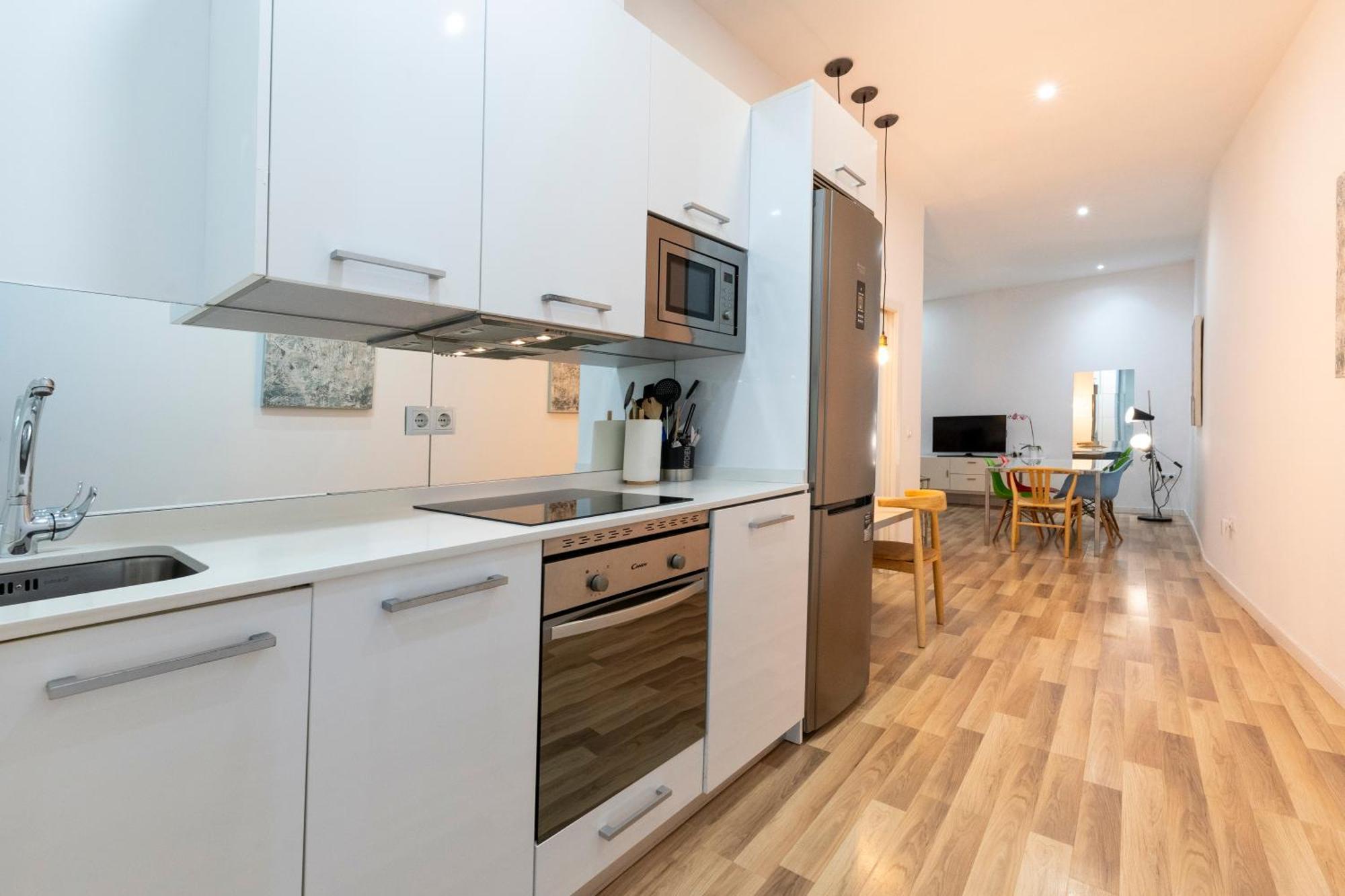 For You Rentals New Design Apartment Temporal Puerta Del Sol Pre10A マドリード エクステリア 写真