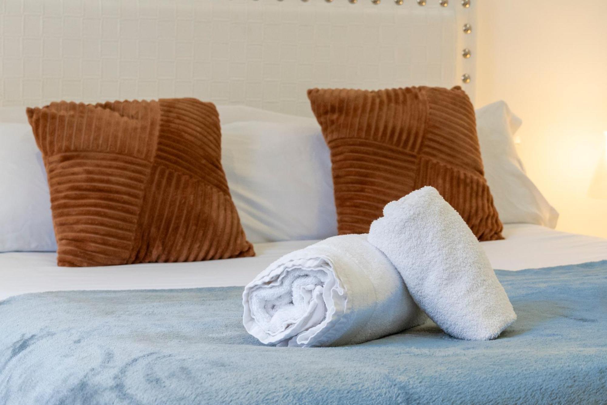 For You Rentals New Design Apartment Temporal Puerta Del Sol Pre10A マドリード エクステリア 写真