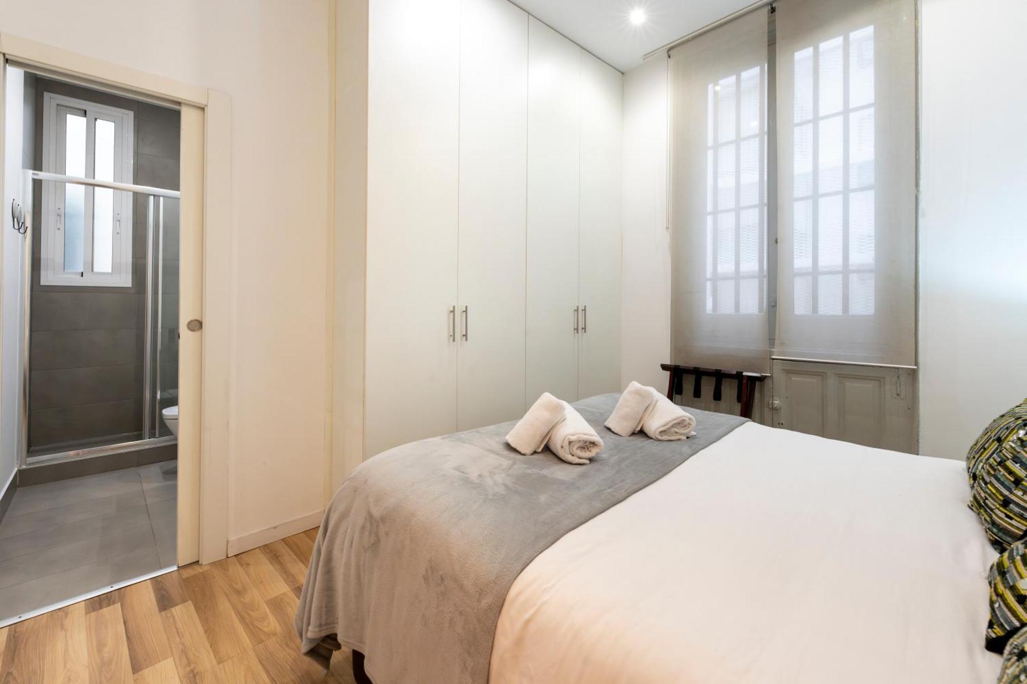 For You Rentals New Design Apartment Temporal Puerta Del Sol Pre10A マドリード エクステリア 写真