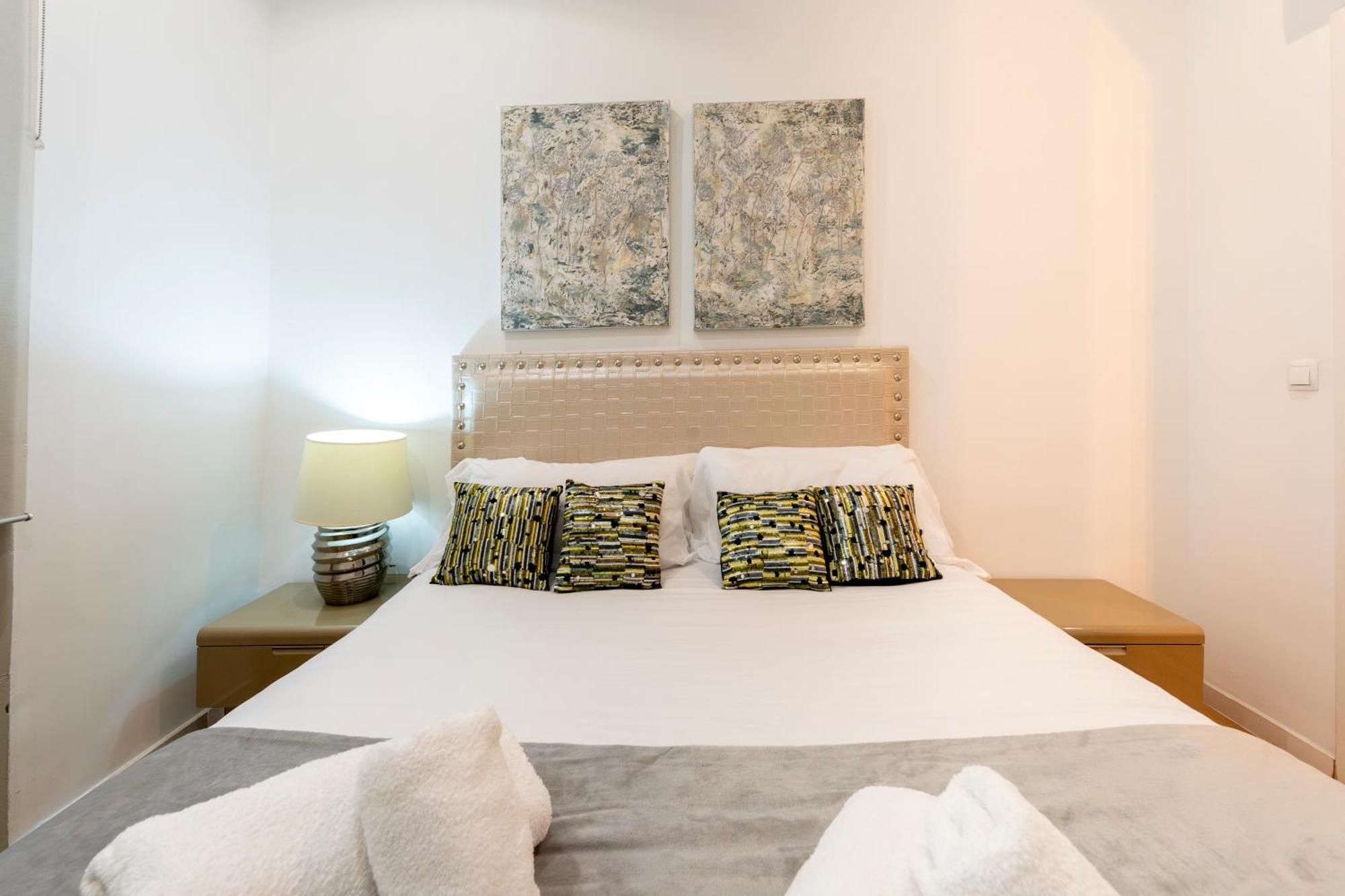 For You Rentals New Design Apartment Temporal Puerta Del Sol Pre10A マドリード エクステリア 写真