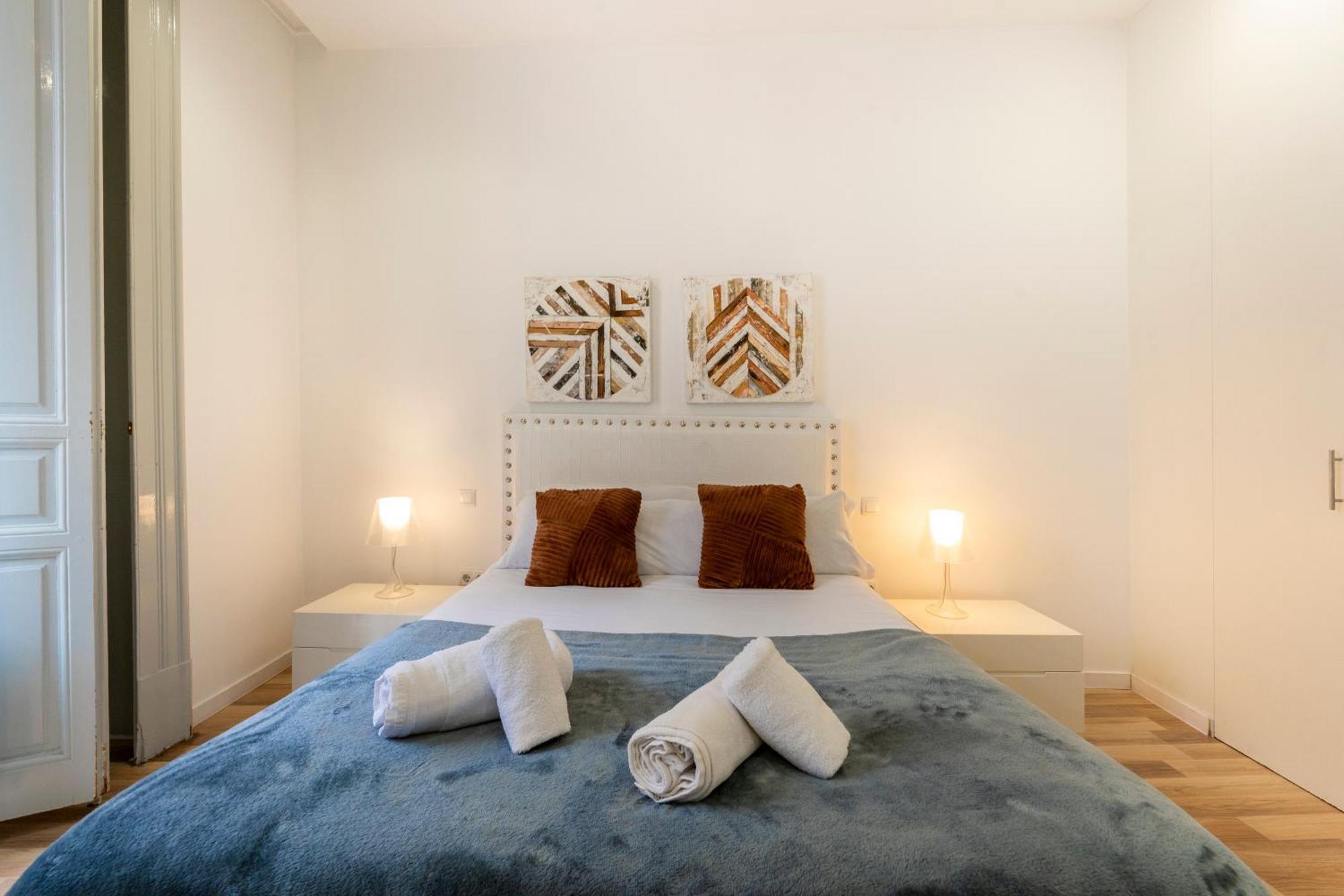 For You Rentals New Design Apartment Temporal Puerta Del Sol Pre10A マドリード エクステリア 写真